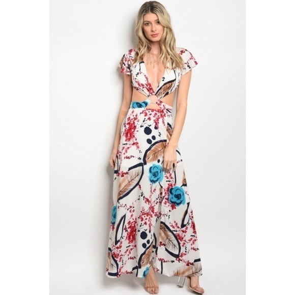 Dresses & Skirts - 🆕New eye catching floral dress